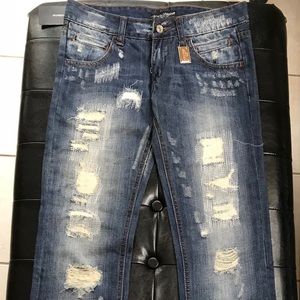 NWT D&G woman’s  Jeans . Low rise boot cut .
